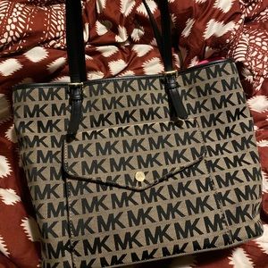 MK purse